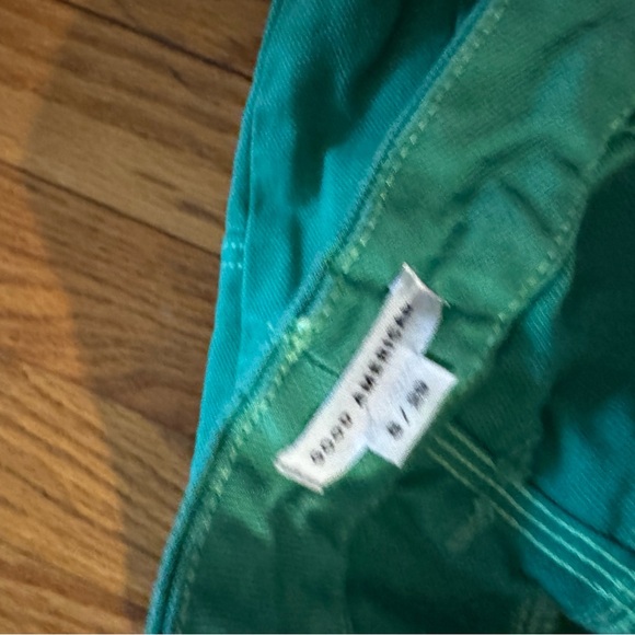 Good American Good '90s Jeans in Green - Picture 6 of 7